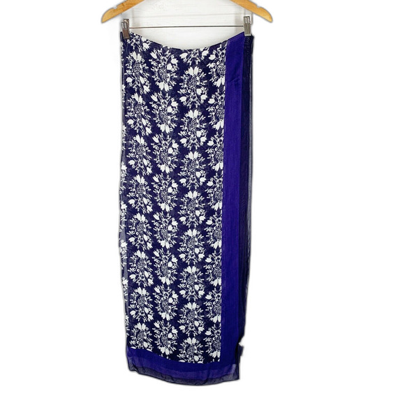 NEW Crown Ivy Scarf Rectangle Navy Blue White Floral Solid Border Gift NWT - Picture 4 of 7